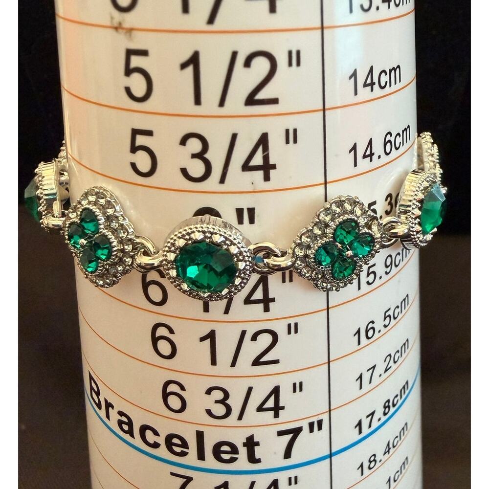 925 Over Stainless Steel NWOT 6” bracelet with geometric faceted green crystals - Picture 2 of 6
